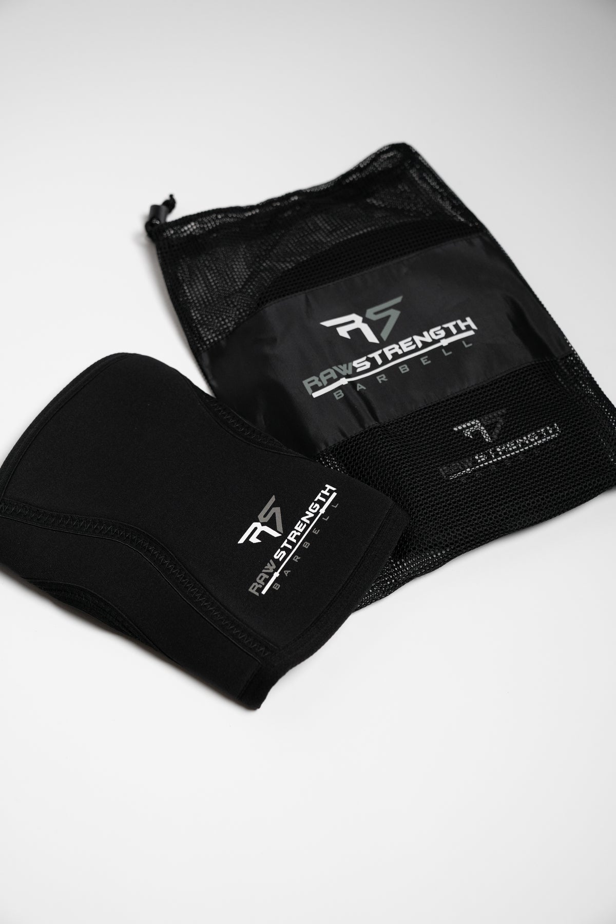 RAW STRENGTH BARBELL 7MM NEOPRENE PRO KNEE SLEEVES