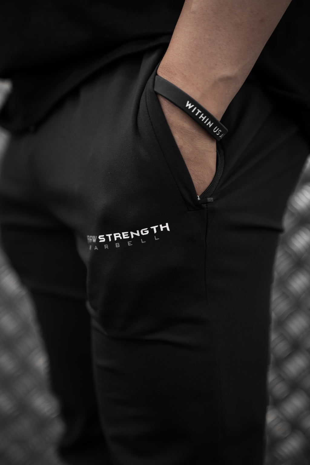 RAW STRENGTH BARBELL UNISEX PERFORMANCE BLACK 4-WAY STRETCH JOGGERS