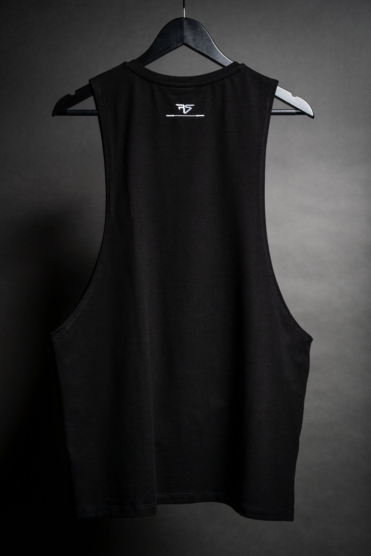 RAW STRENGTH BARBELL ESSENTIALS JET BLACK DROP ARM TANK