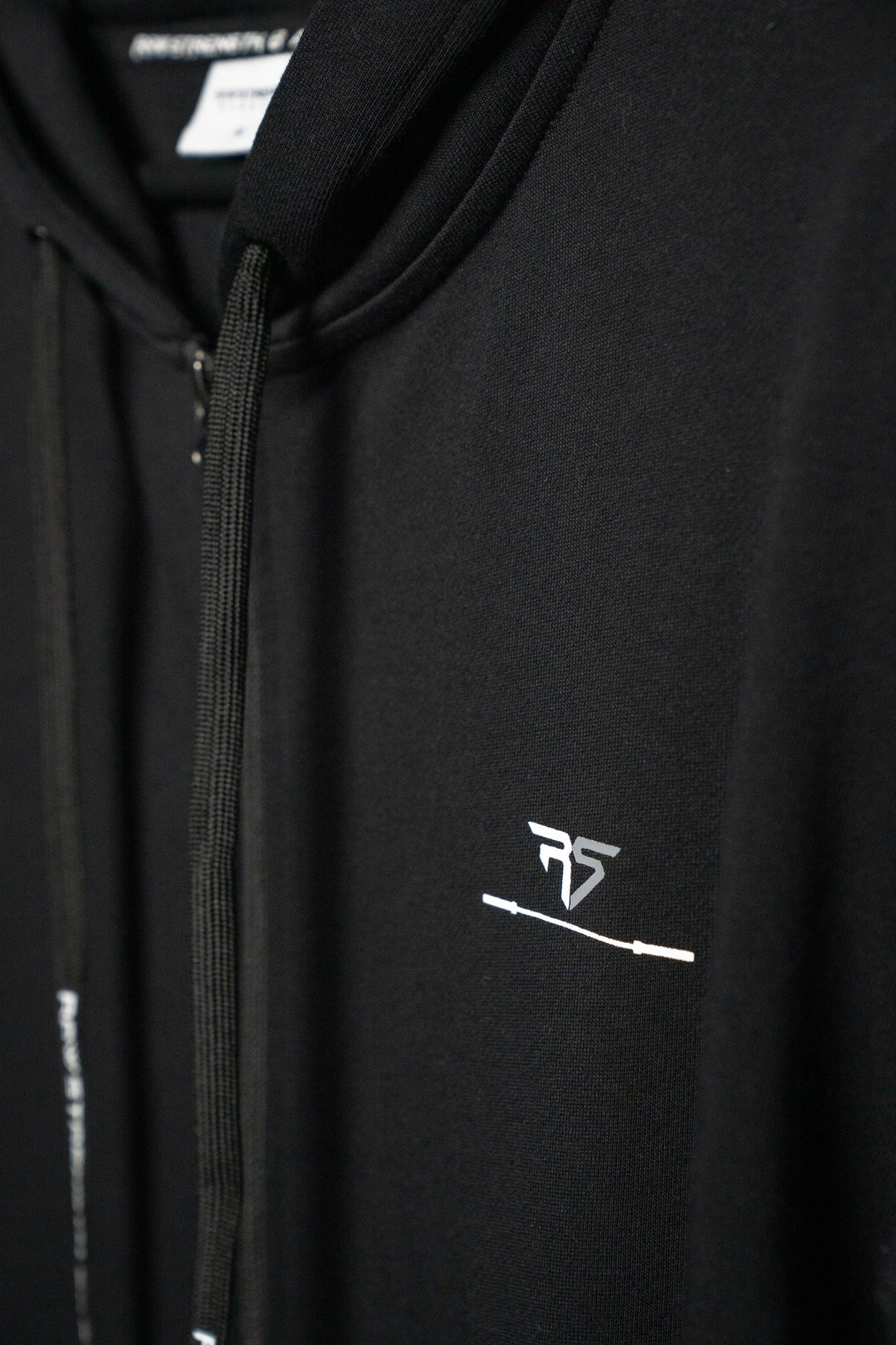 RAW STRENGTH BARBELL UNISEX JET BLACK OVERSIZED ZIP HOODIE