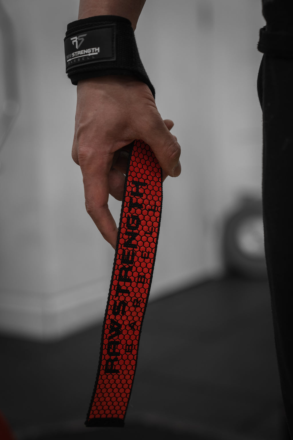 RAW STRENGTH BARBELL RED INFERNO LIFTING STRAPS