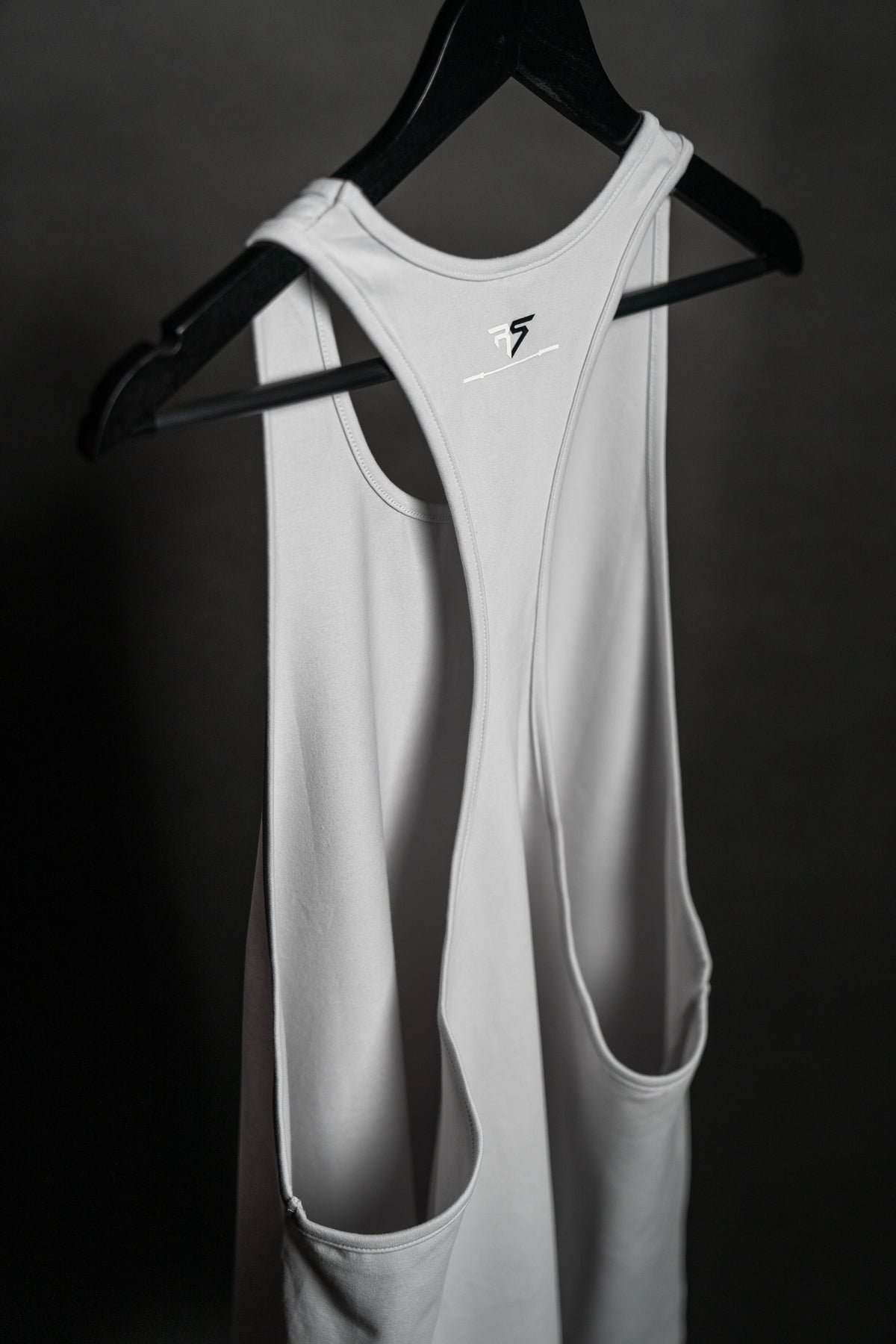 RAW STRENGTH BARBELL ESSENTIALS COOL GREY STRINGER VEST