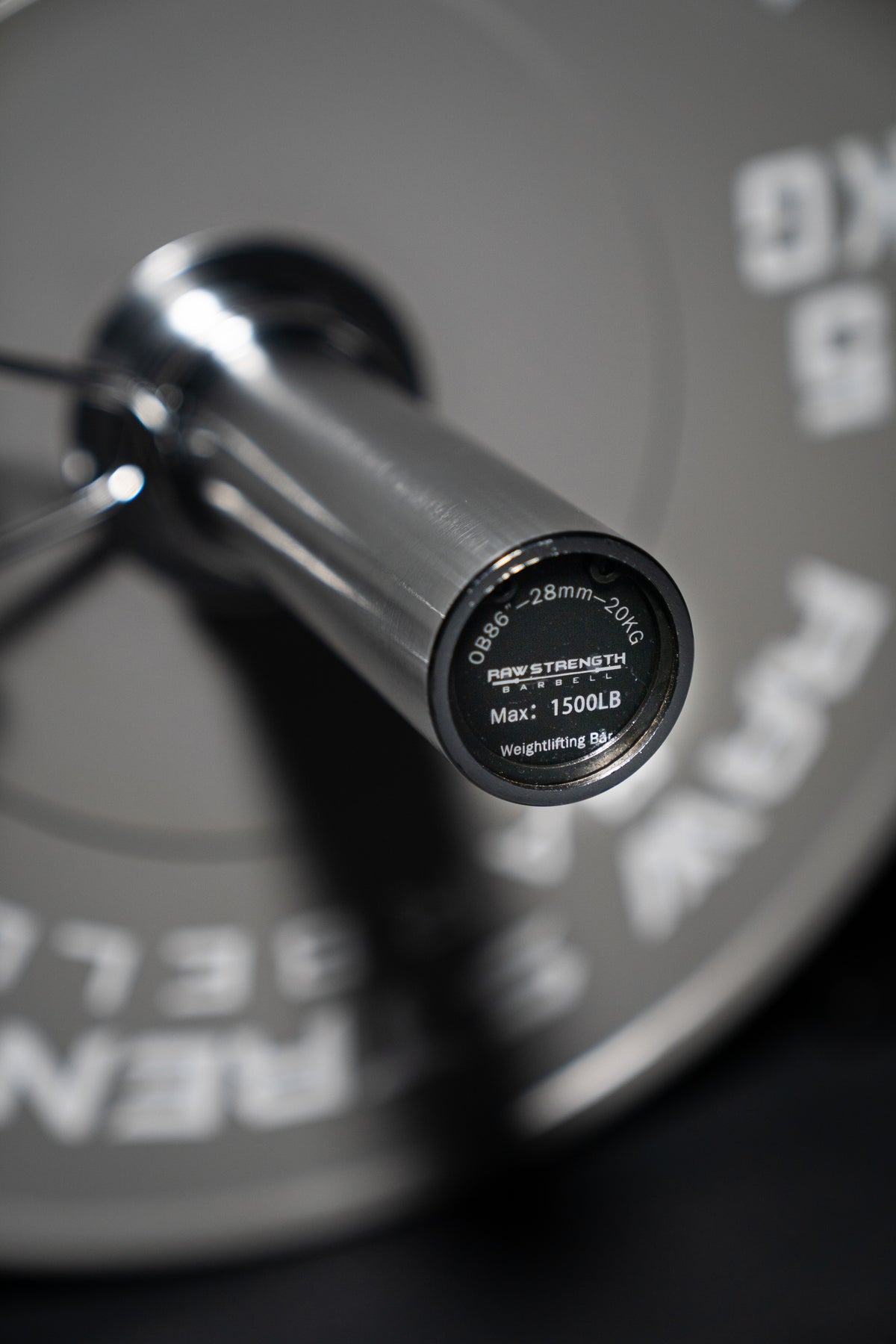 RAW STRENGTH BARBELL 7.2 FT 20 KG OLYMPIC WEIGHTLIFTING BAR 1500 LB RATED