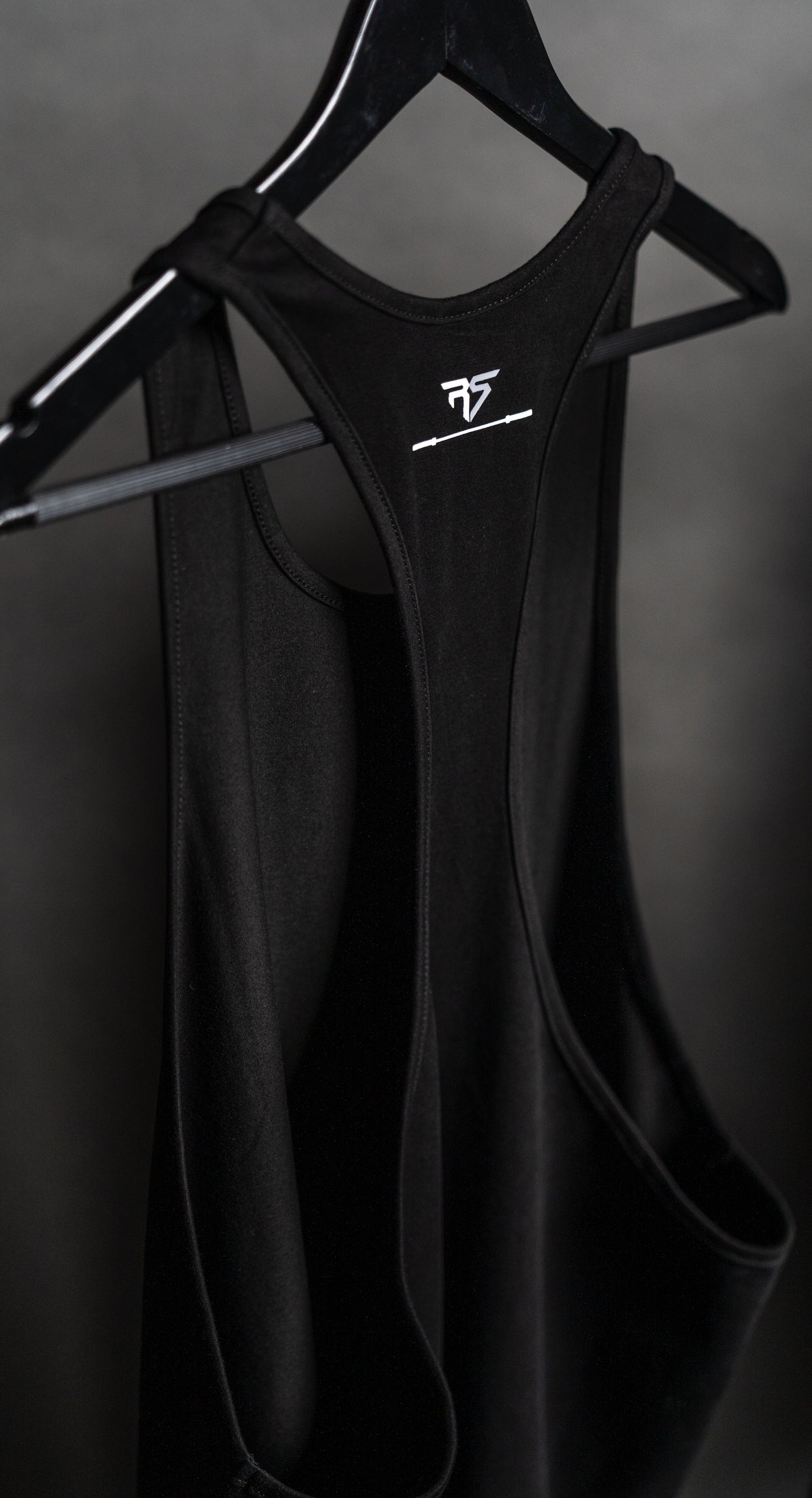 RAW STRENGTH BARBELL ESSENTIALS JET BLACK STRINGER VEST