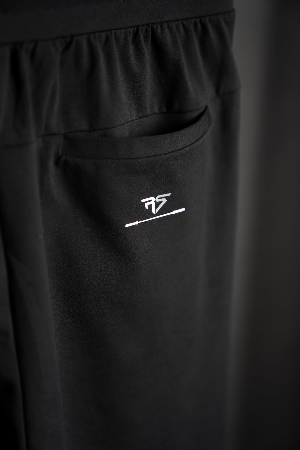 RAW STRENGTH BARBELL UNISEX PERFORMANCE BLACK 4-WAY STRETCH JOGGERS