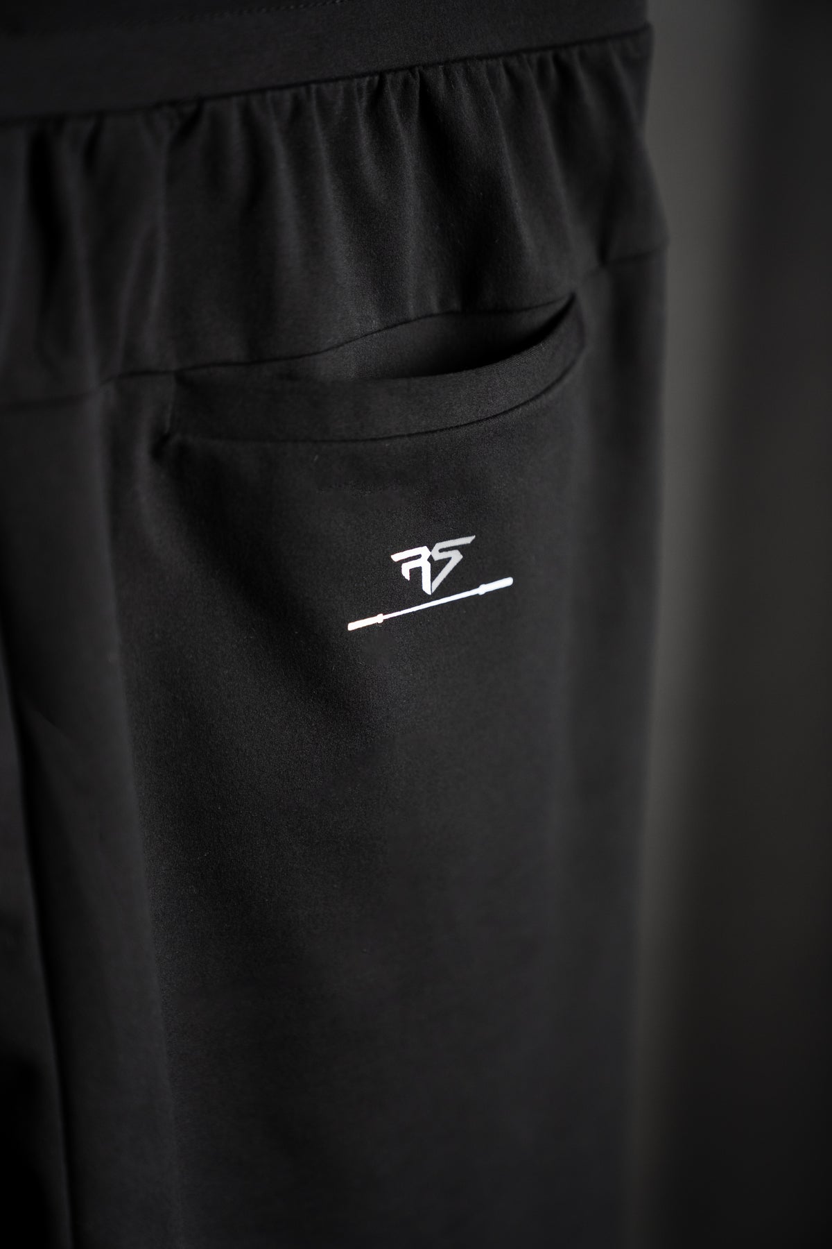 RAW STRENGTH BARBELL UNISEX PERFORMANCE BLACK 4-WAY STRETCH JOGGERS
